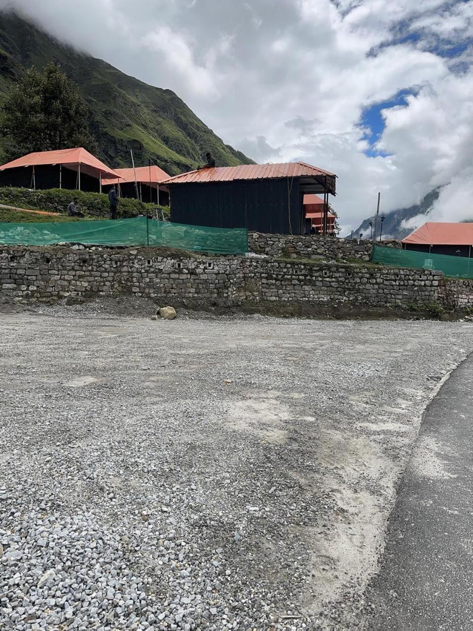 Buddy Hikers Stay Badrinath Exterior photo